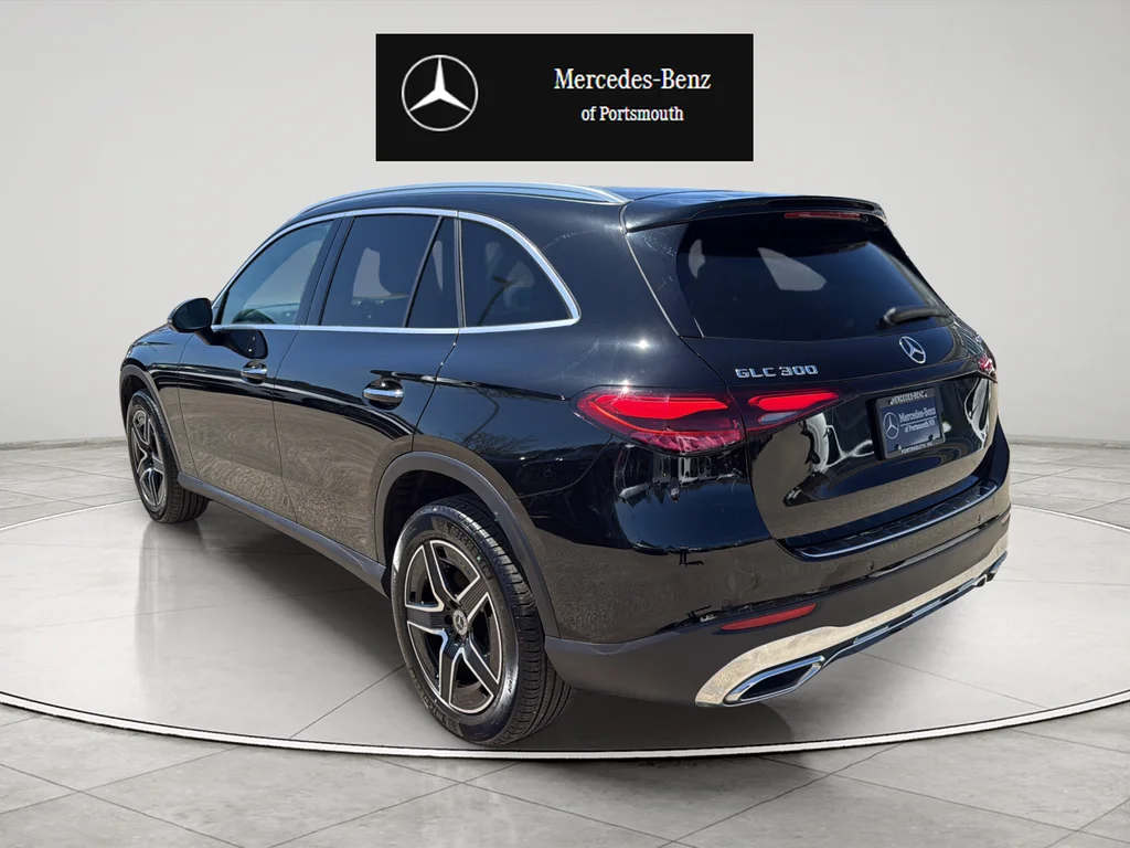 Certified Used 2026 Black Mercedes-Benz GLC 300 image 3