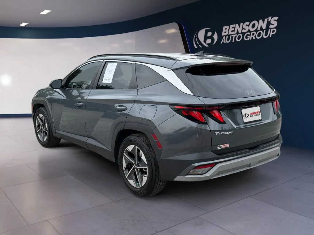 Used 2025 Gray Hyundai SEL image 3