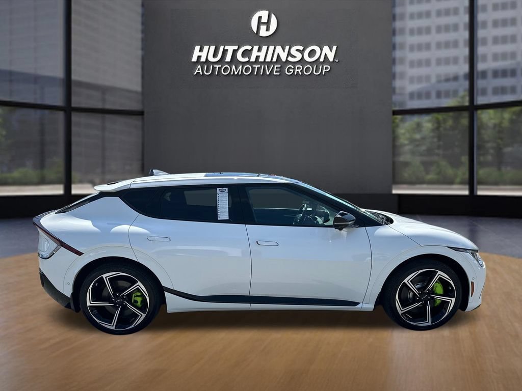 Used 2023  Kia GT image 8