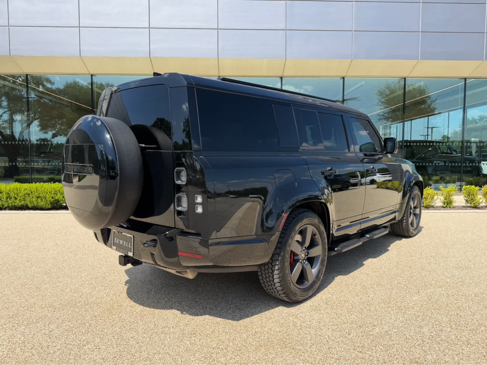 Certified Used 2025 Santorini Black Metallic Land Rover X image 9