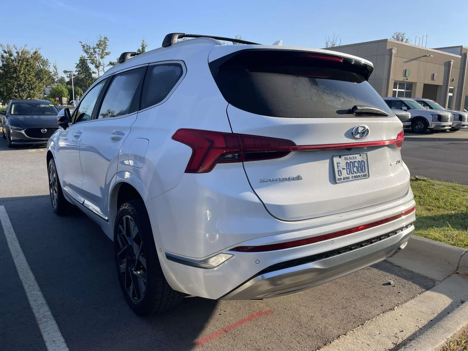 Used 2021 Quartz White Hyundai Calligraphy image 3