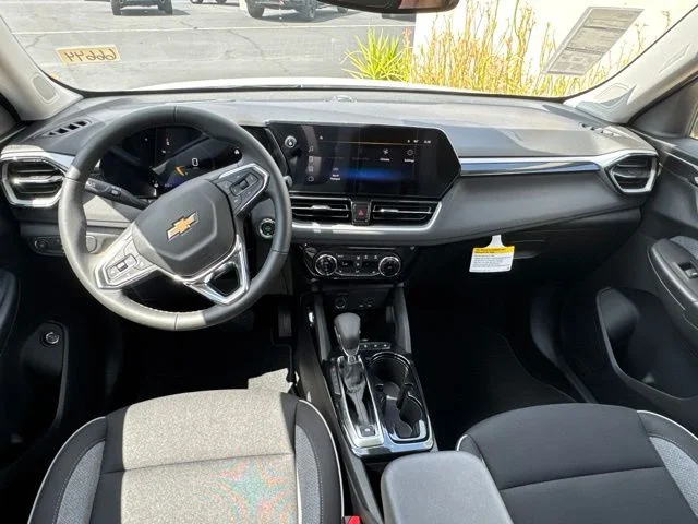 New 2026 White Chevrolet LT image 23