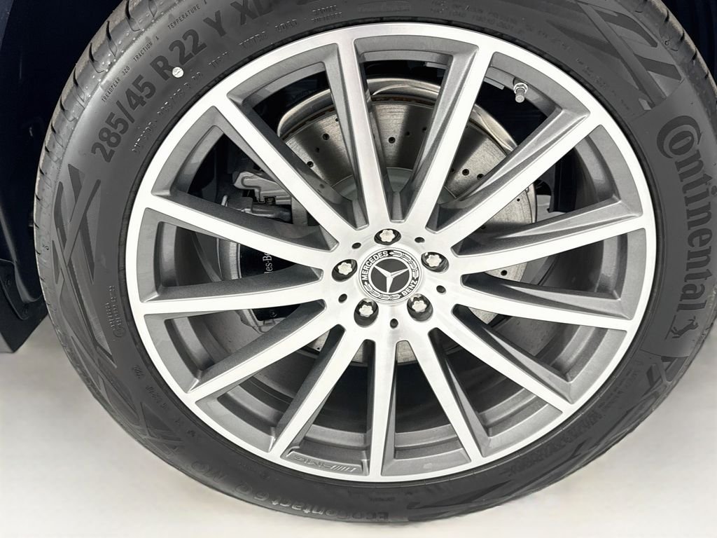 New 2026 MANUFAKTUR Light Blue Met Mercedes-Benz GLS 450 image 31