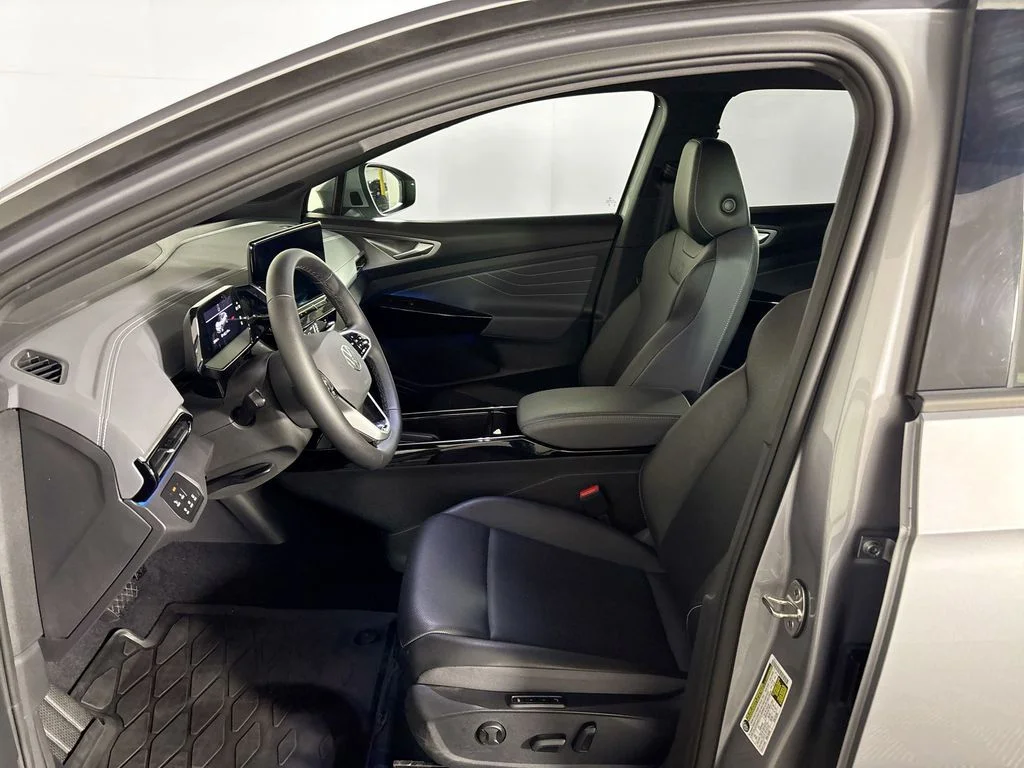 Certified Used 2023 Silver Volkswagen Pro S image 12