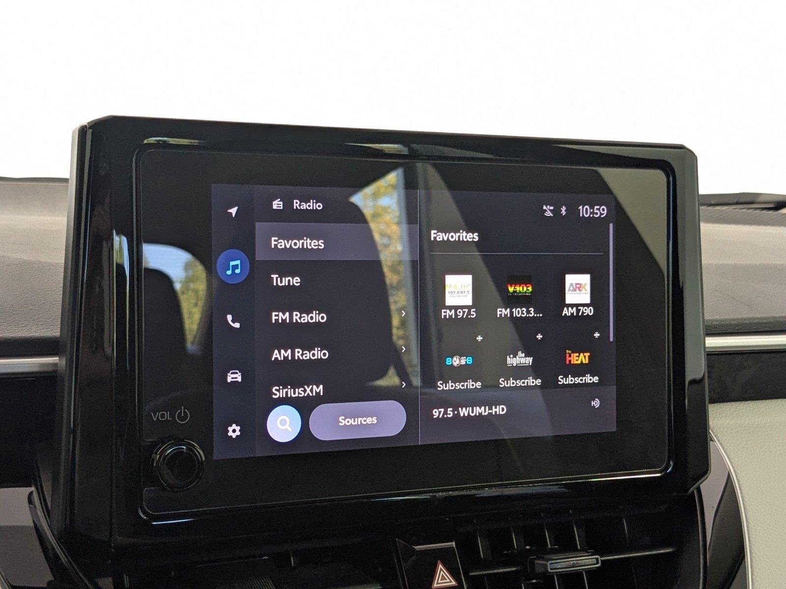 Used 2025 Ice Cap Toyota LE image 18