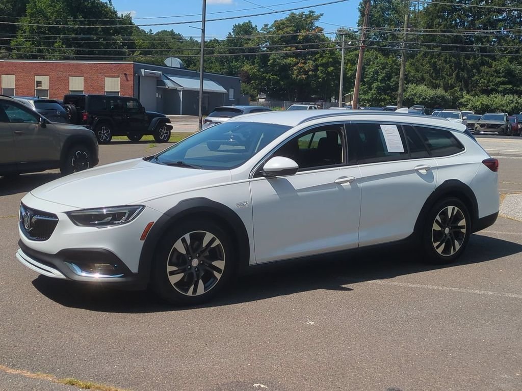 Used 2018 Buick Regal TourX Essence with VIN W04GV8SX3J1124052 for sale in Thomaston, CT