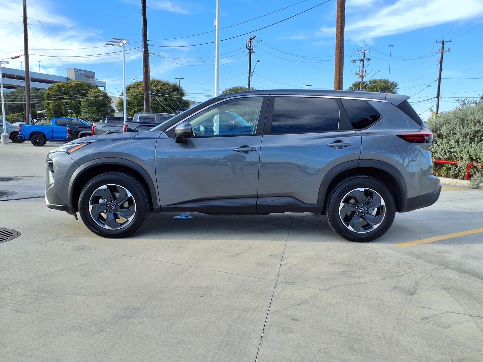 Used 2025 Gun Metallic Nissan SV image 7