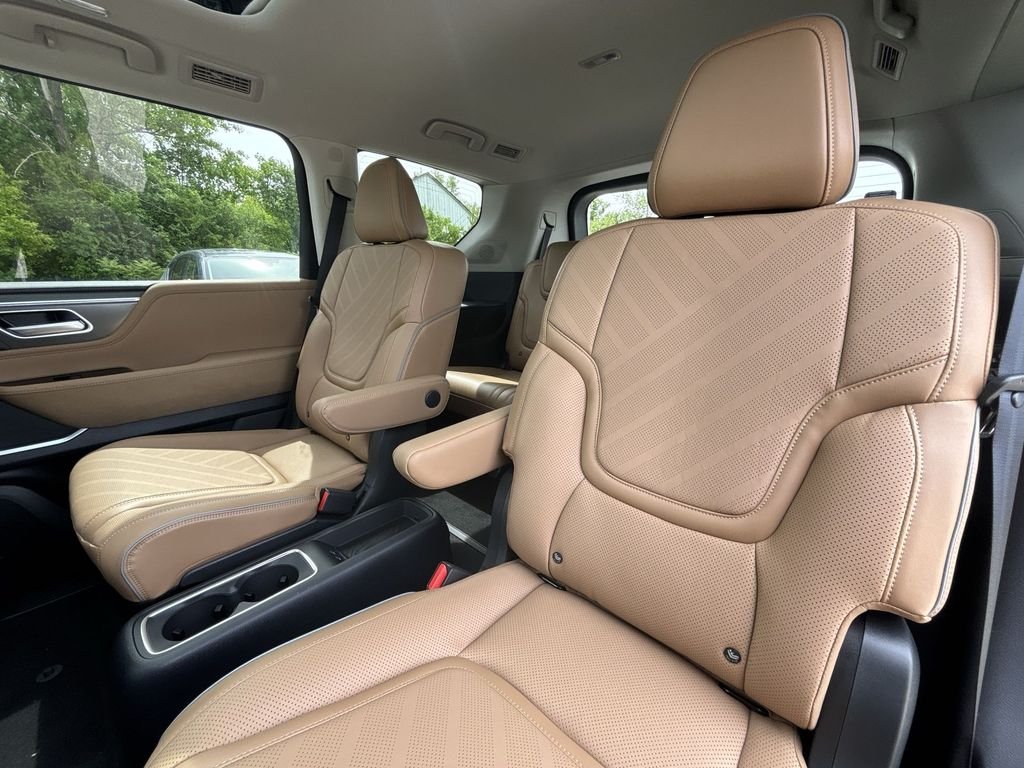 New 2026 BLACK OBSIDIAN INFINITI Luxe 4WD image 26