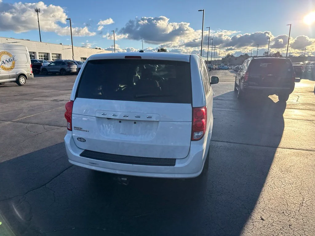 Used 2018 White Dodge SE Plus image 7