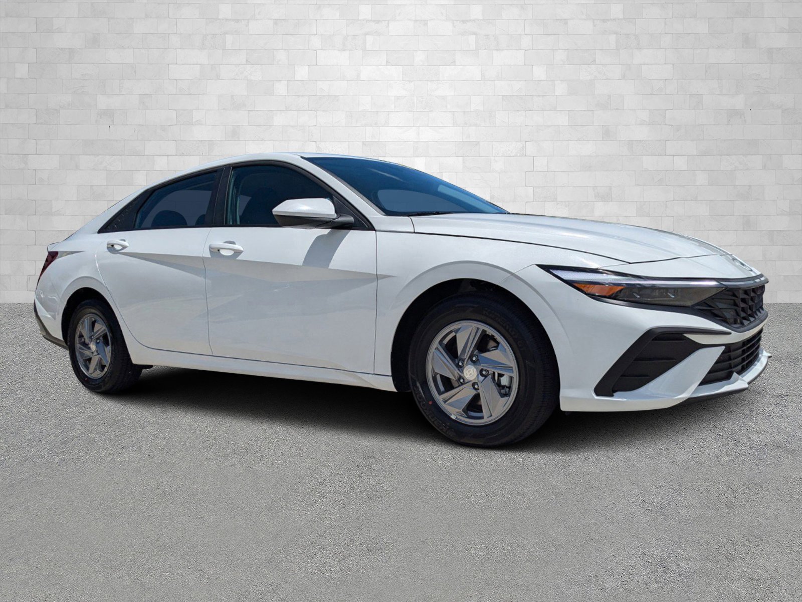 New 2026 Serenity White Hyundai SE image 1