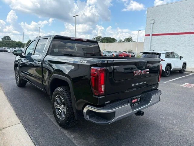 Used 2025 Black GMC SLT image 7