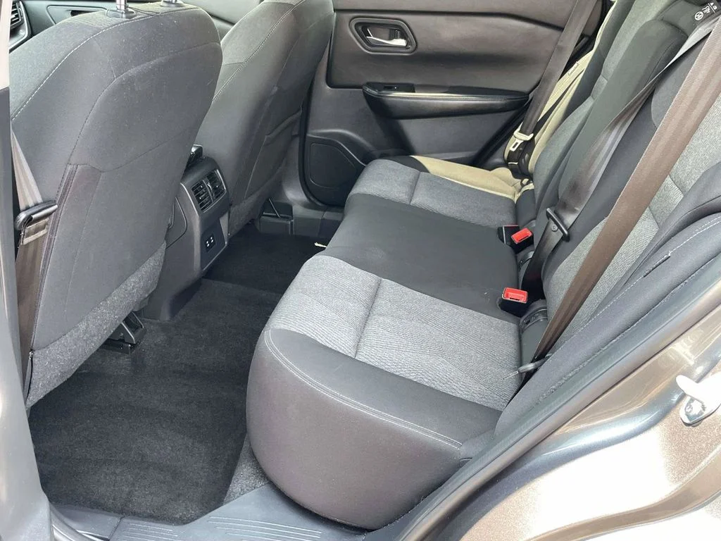 Used 2025 Gray Nissan SV image 10
