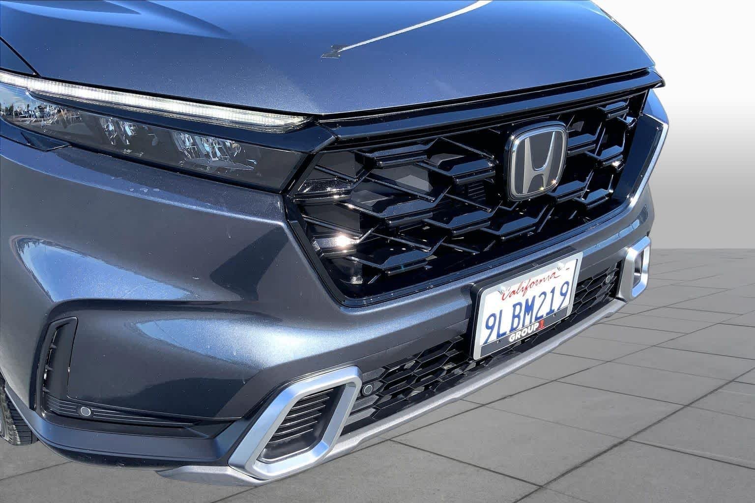 Used 2024 Meteorite Gray Metallic Honda Sport Touring image 29