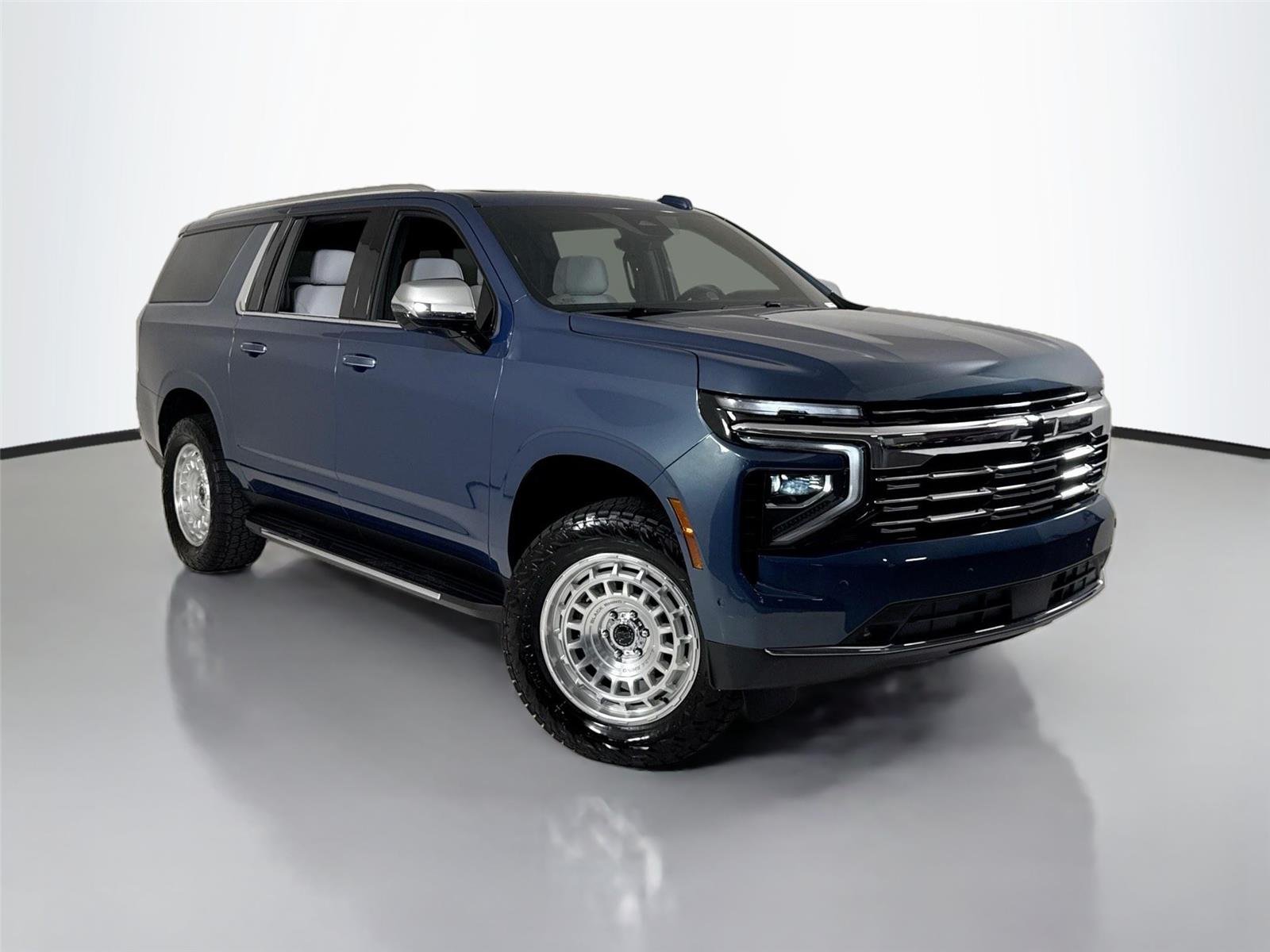 Used 2025 Lakeshore Blue Metallic Chevrolet Premier image 42