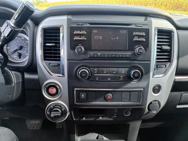 Used 2018 Brown Nissan SV image 12