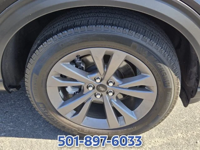 Used 2023 Black Ford XLT image 19