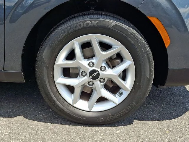 Certified Used 2024 Gray Kia LX image 9