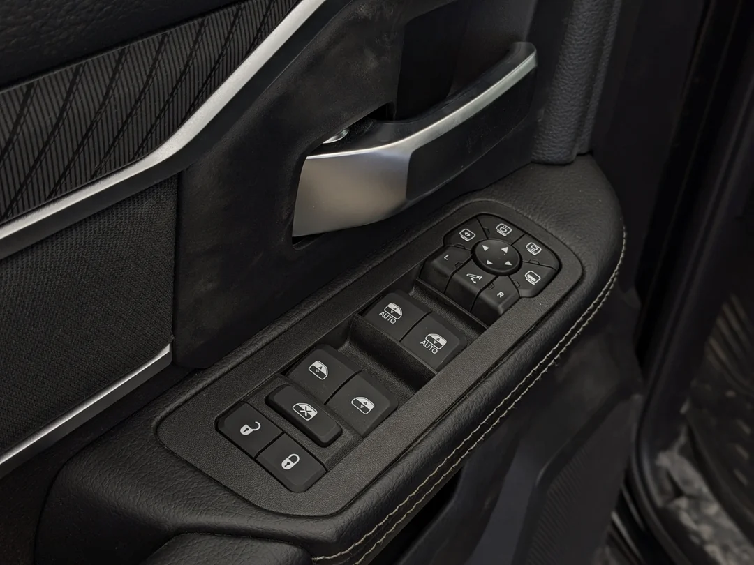 New 2026 Black RAM Big Horn - - 6.7L Cummins HO  - Lvl 2 Plus Grp  - Max Tow Pkg  - DRW & More! image 13