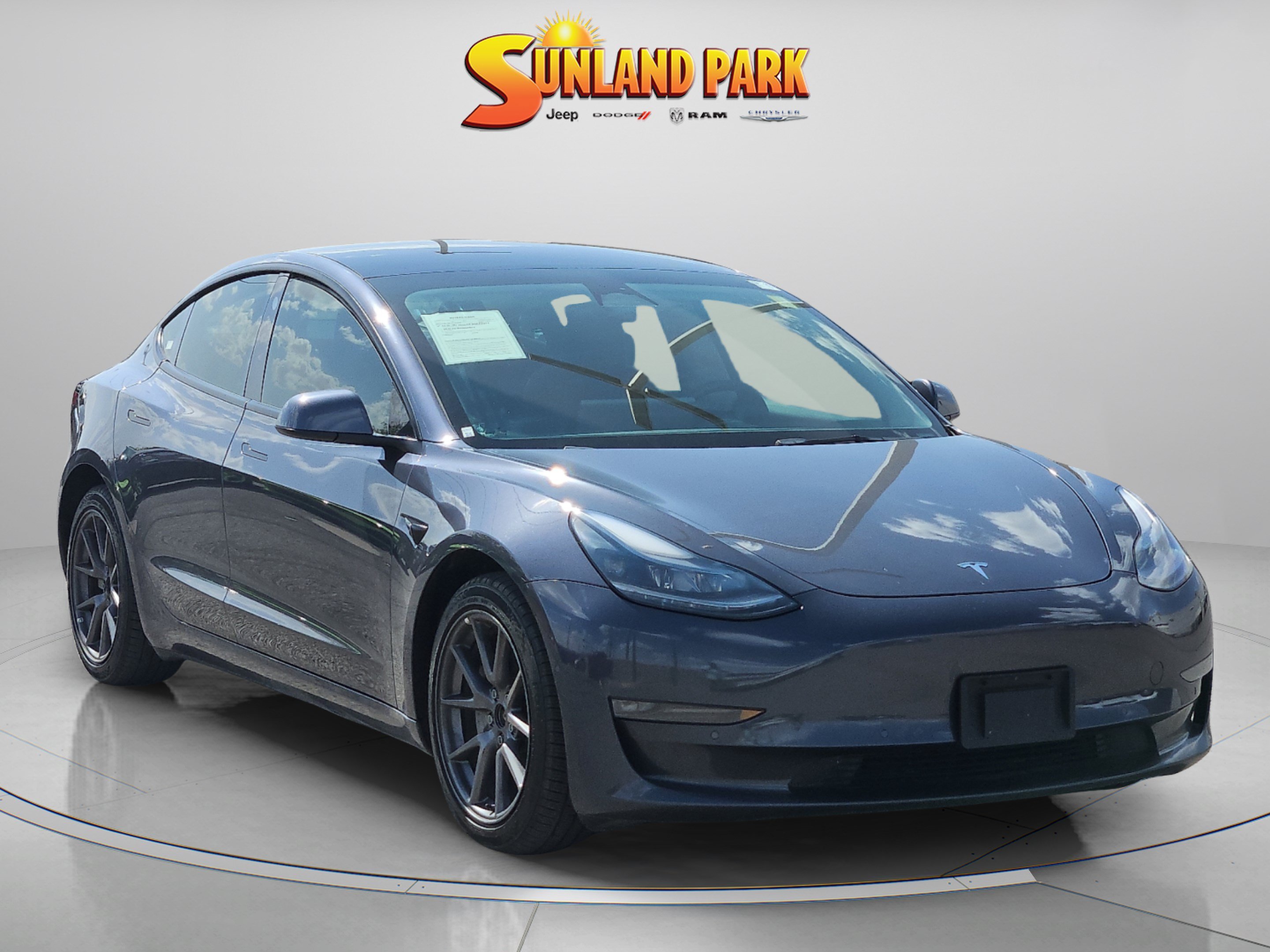 2022 Tesla Model 3 Long Range Dual Motor All-Wheel Drive's photo