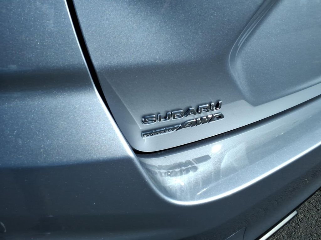 Used 2025 Ice Silver Metallic Subaru Base image 14