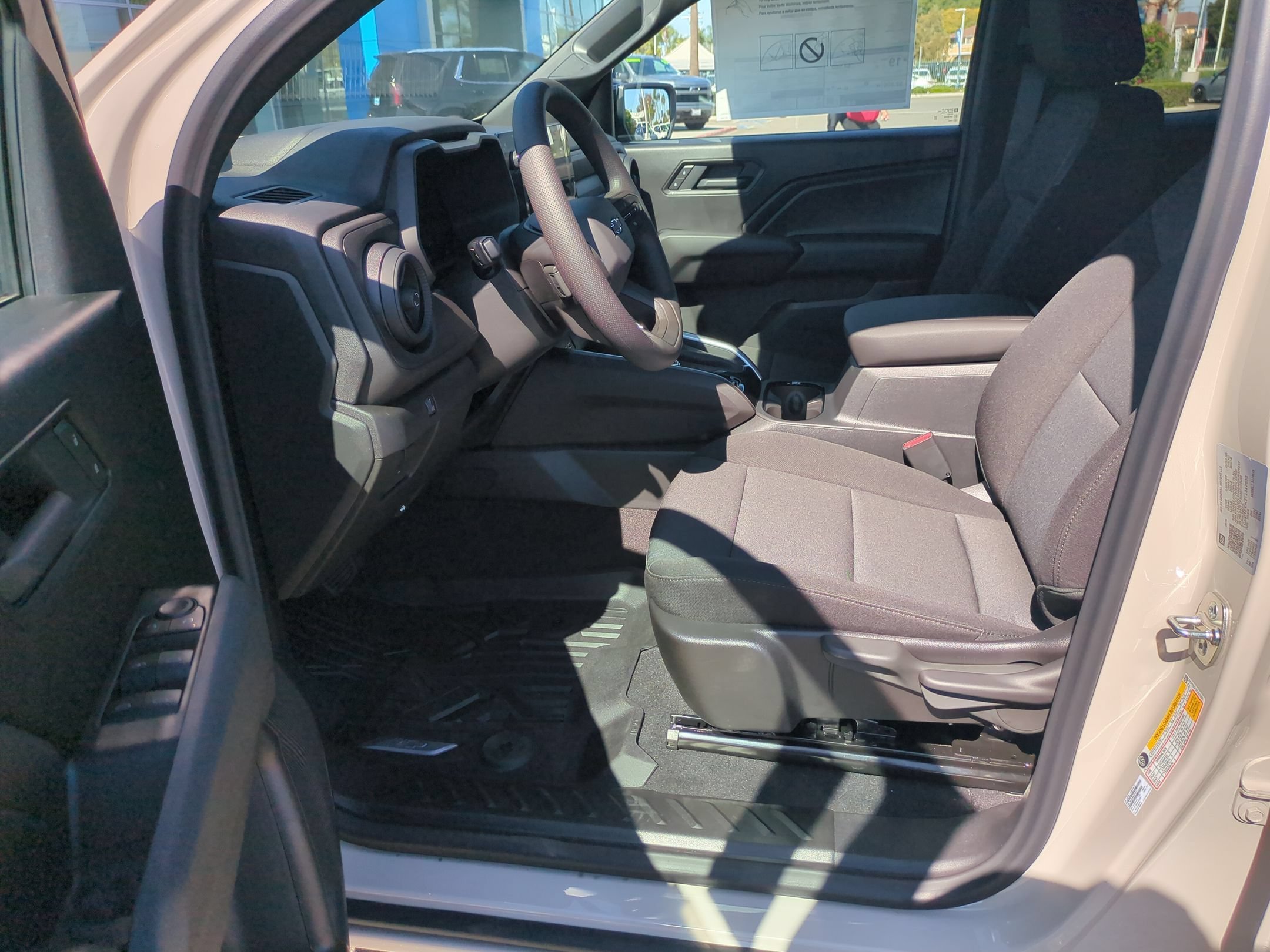 2026 Chevrolet Colorado Trail Boss - Photo 11