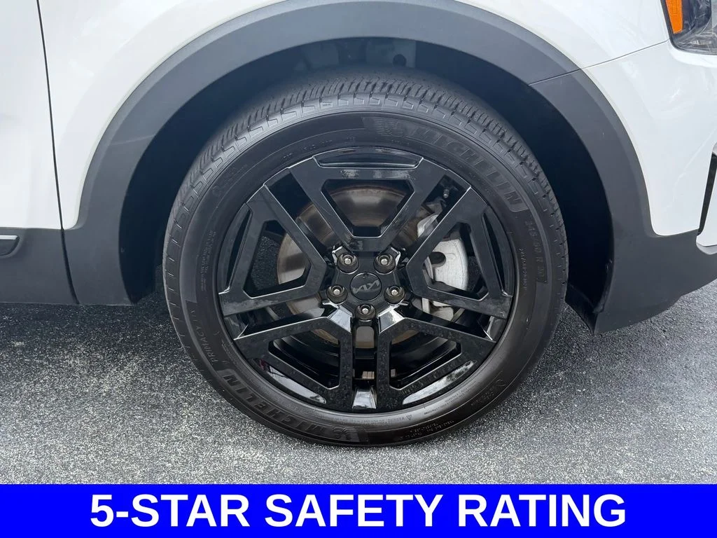 Used 2025 White Kia SX-Prestige X-Line image 8
