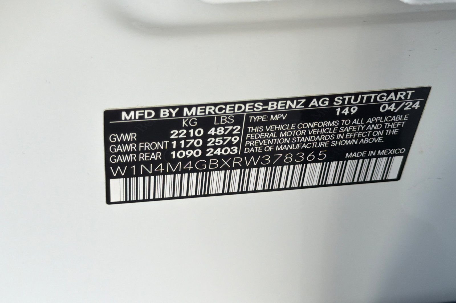Used 2024 White Mercedes-Benz GLB 250 image 36