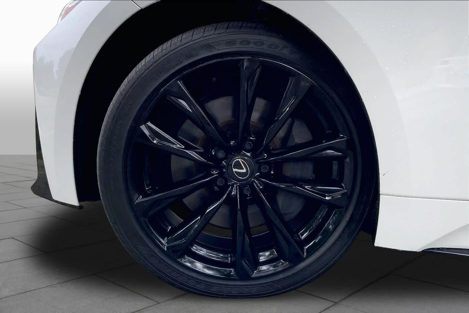 Used 2024 Ultra White Lexus F SPORT Design image 10