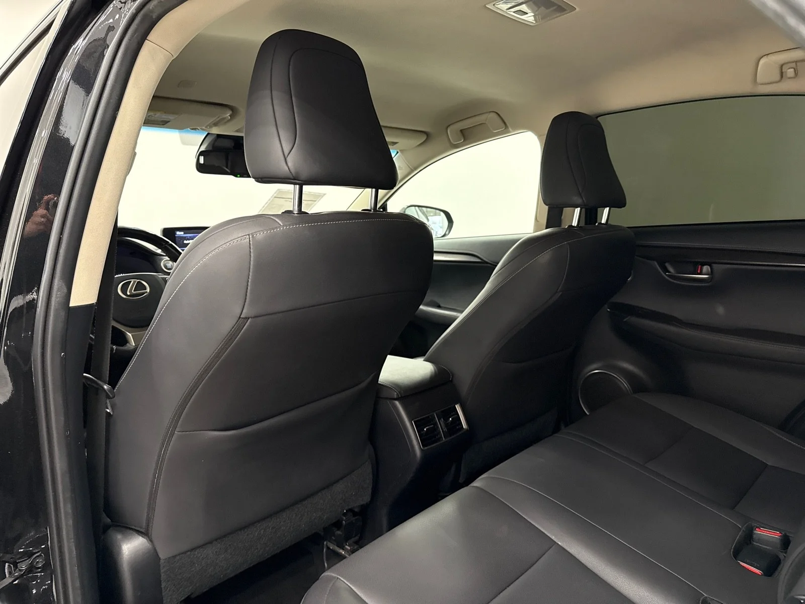 Used 2019 Caviar Lexus 300 FWD image 37