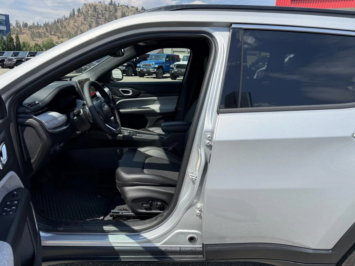 New 2025 Silver Jeep North image 12