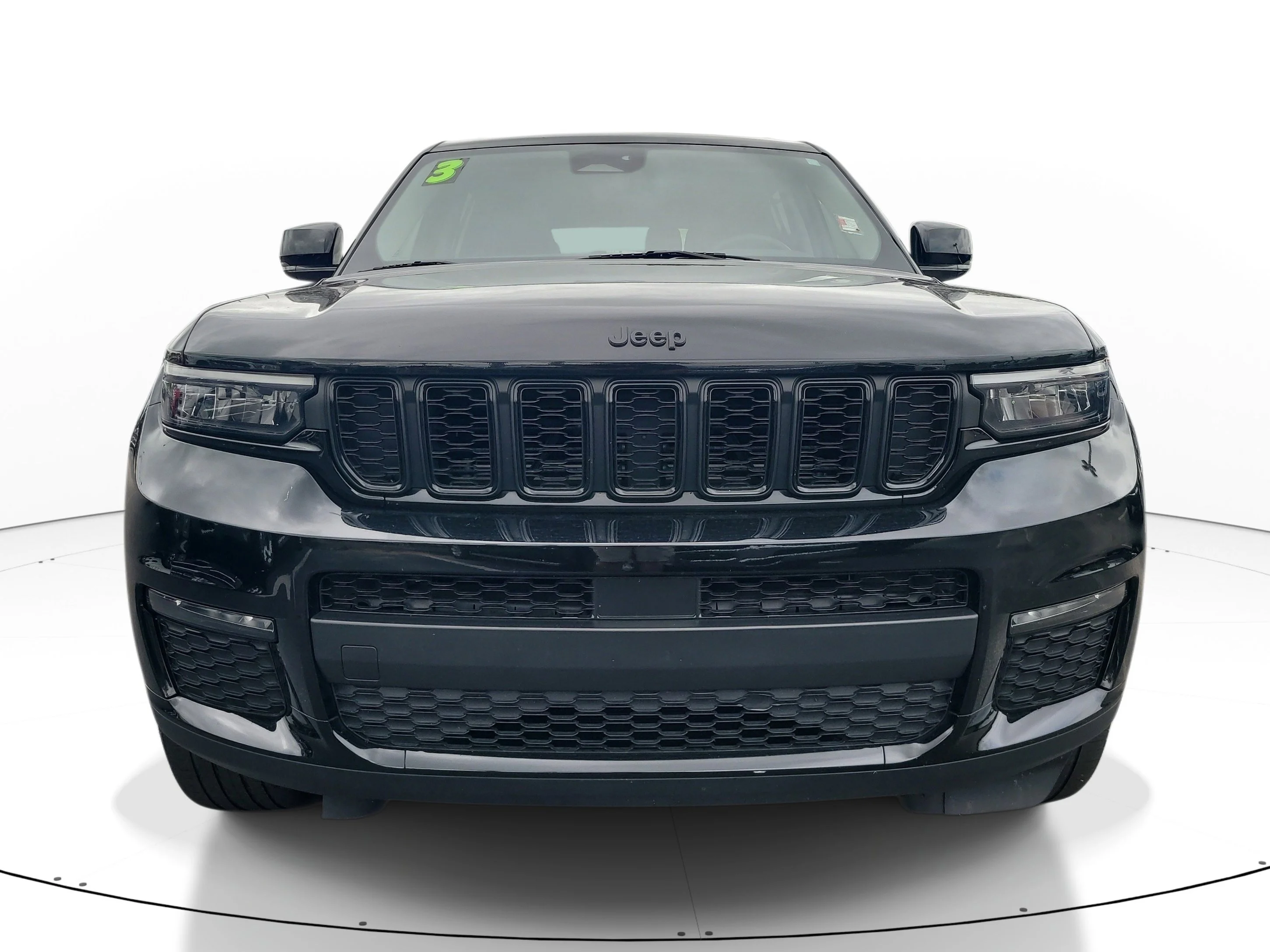 Used 2023 Diamond Black Crystal Pearlcoat Jeep Limited image 2