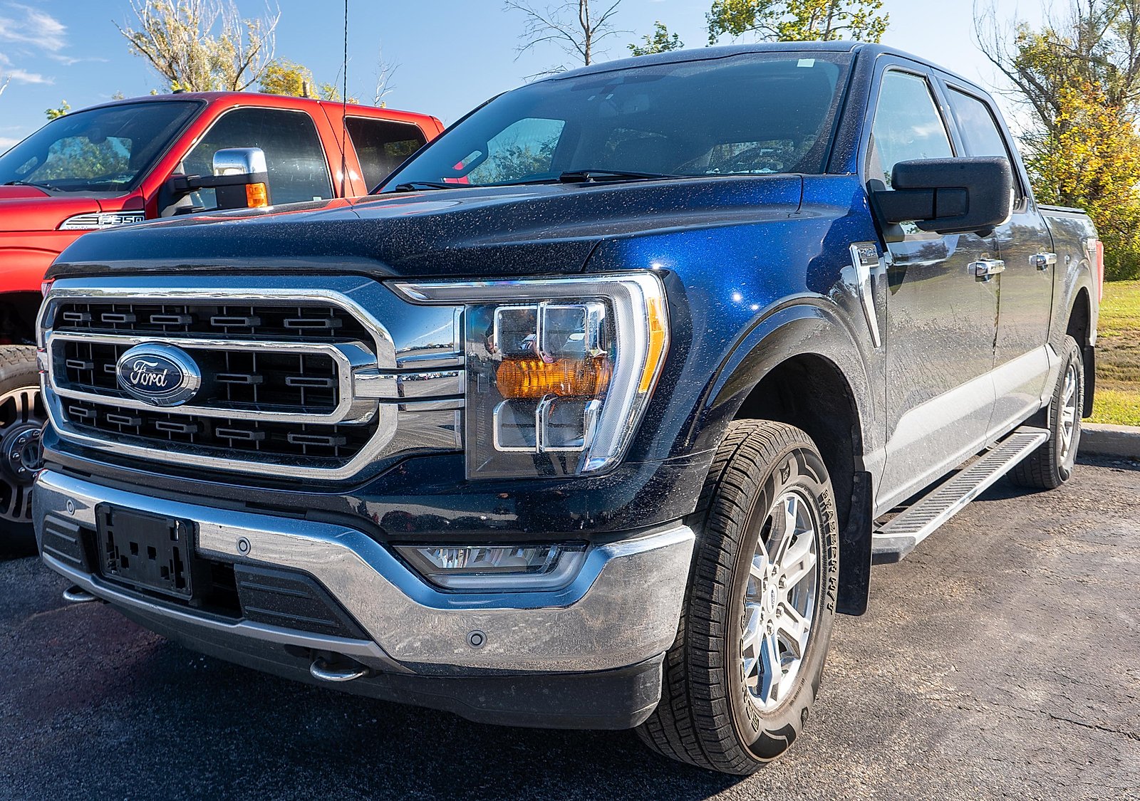 Used 2021 Antimatter Blue Metallic Ford XLT image 1