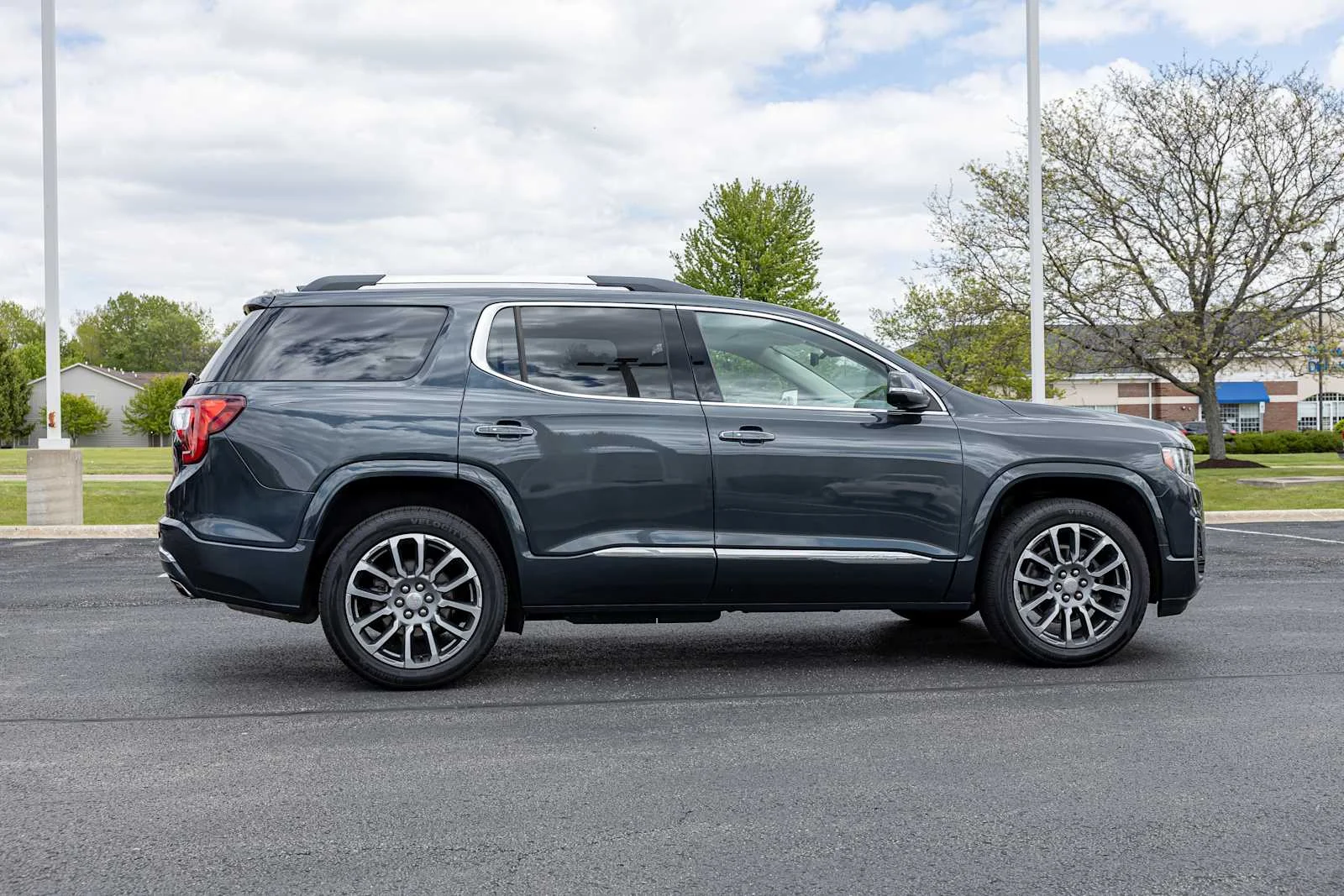 2022 GMC Acadia Denali - Photo 8