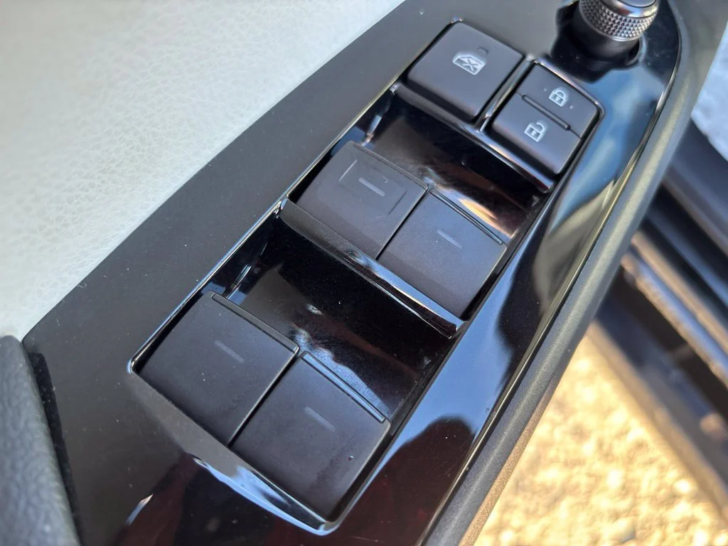 Used 2019 Black Toyota XLE AWD-e image 19