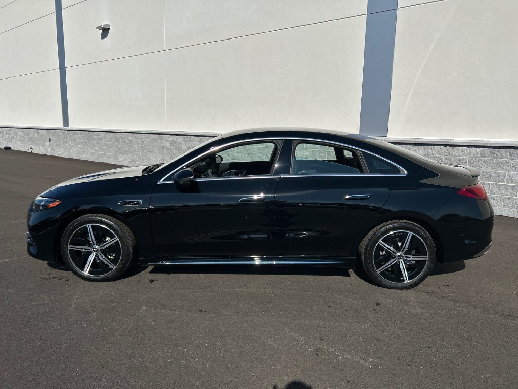New 2027 Night Black Mercedes-Benz CLA 350 image 40