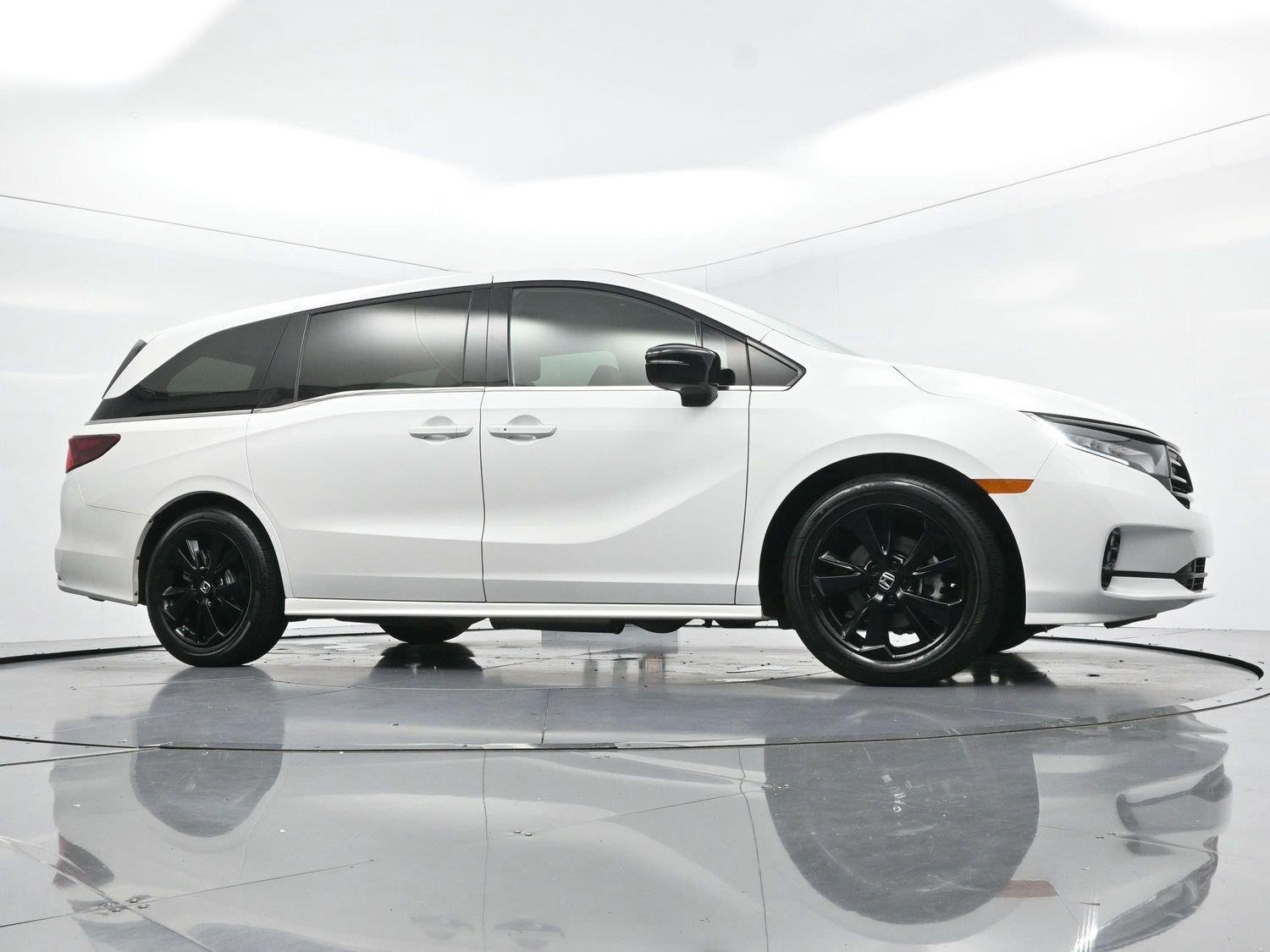 Used 2024 White Honda Sport image 40