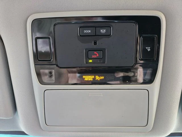 Used 2024 White Toyota XLE image 27