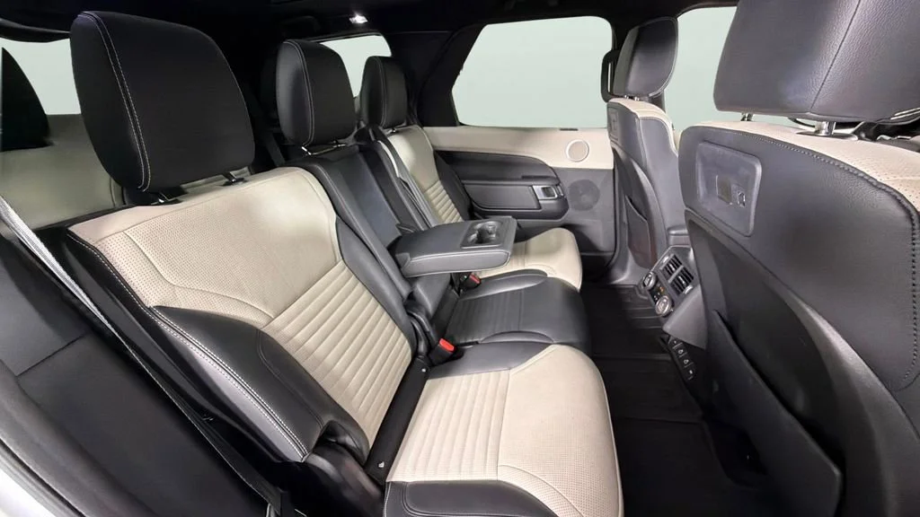 Used 2022  Land Rover S R-Dynamic image 35