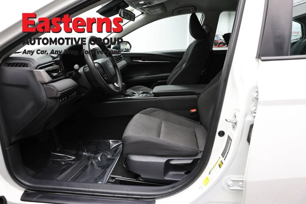 Used 2025 White Toyota LE image 13