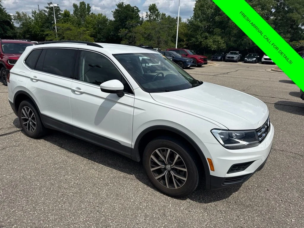 Used 2019 Pure White Volkswagen 2.0T SE image 6