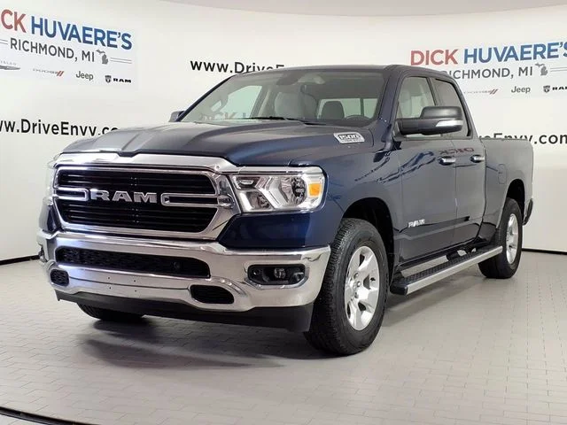 2020 RAM 1500 Big Horn/Lone Star 4x4 Quad Cab 6'4's photo