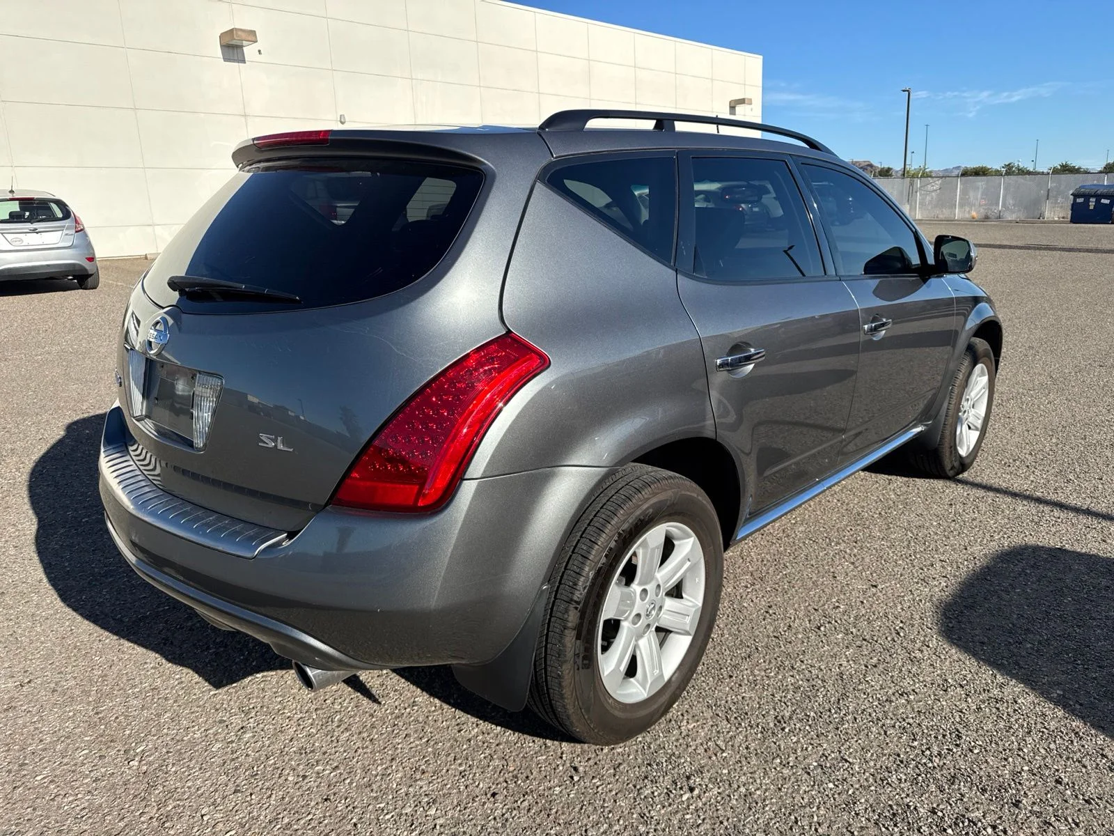 Used 2007 Silver Nissan SL image 4