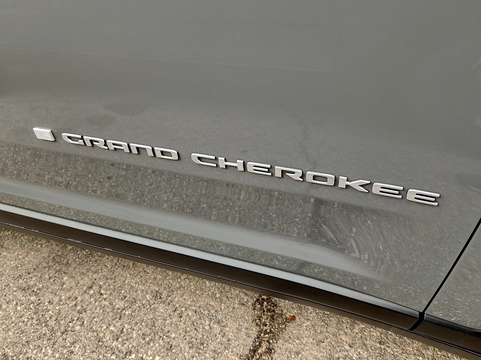 New 2026 Sting-Gray Clearcoat Jeep L LAREDO X 4X4 image 6