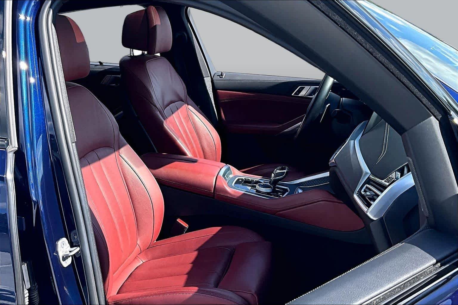 Used 2022 Tanzanite Blue II Metallic BMW M50i image 9