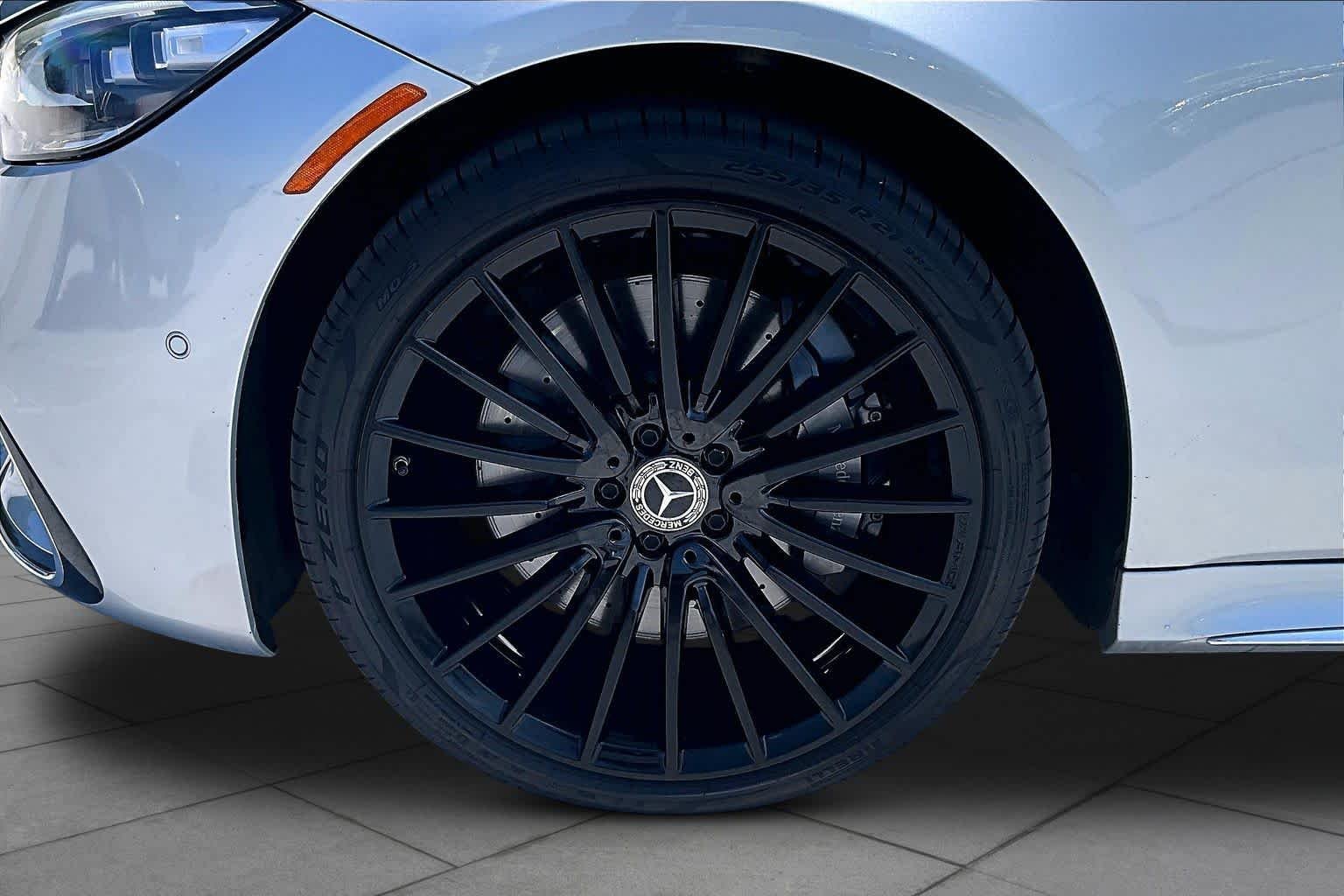 Used 2022 Cirrus Silver Mercedes-Benz S 580 image 11