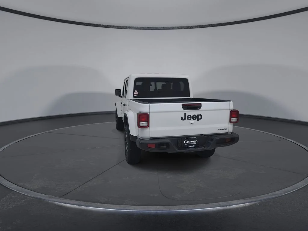 New 2026 Bright White Clear-Coat Exterior Paint Jeep Sahara image 12