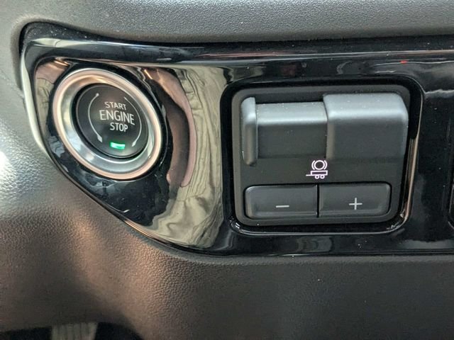 Used 2023 Black Chevrolet ZR2 image 25