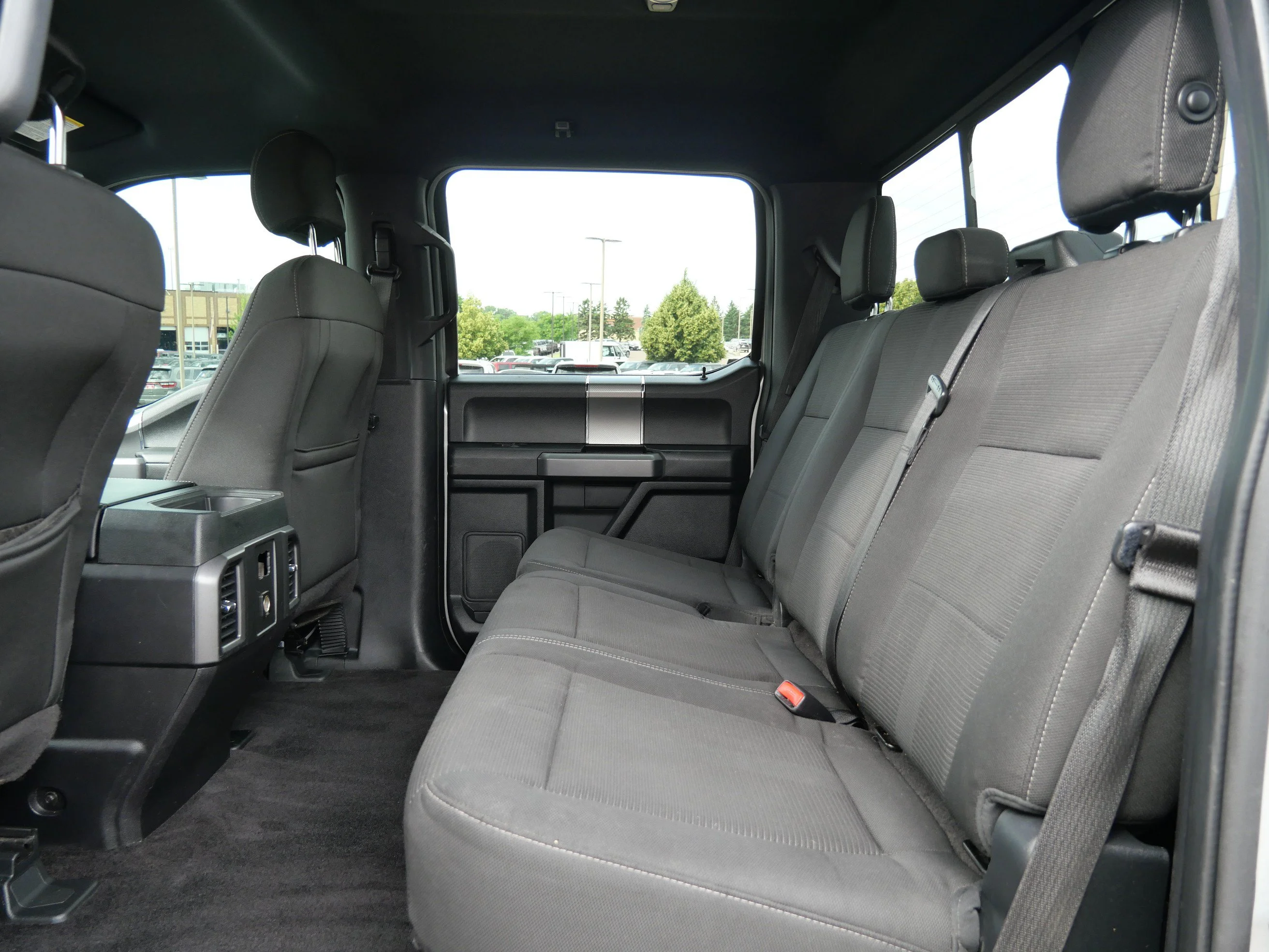 Used 2016 Ingot Silver Metallic Ford XLT 4WD SuperCrew 145 image 13