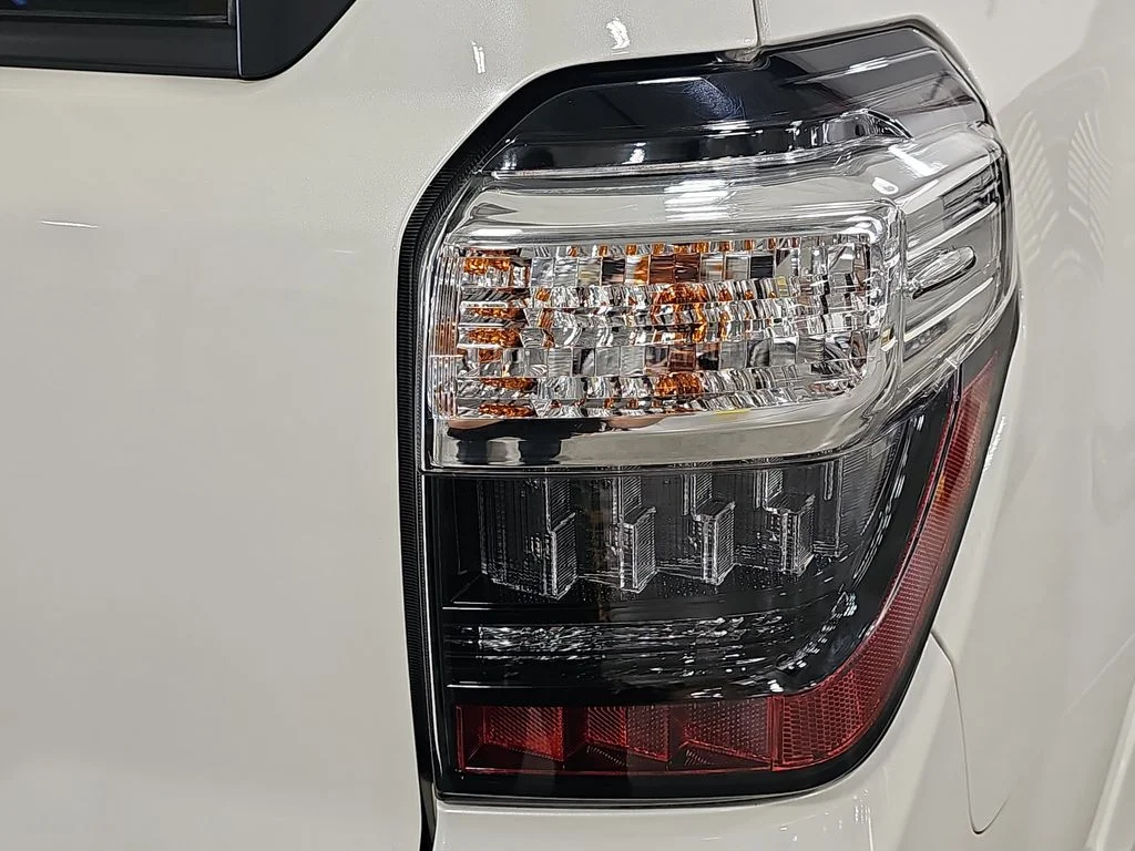 Used 2021 White Toyota Nightshade image 34