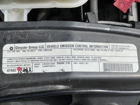 Used 2014 White Ram Base image 61